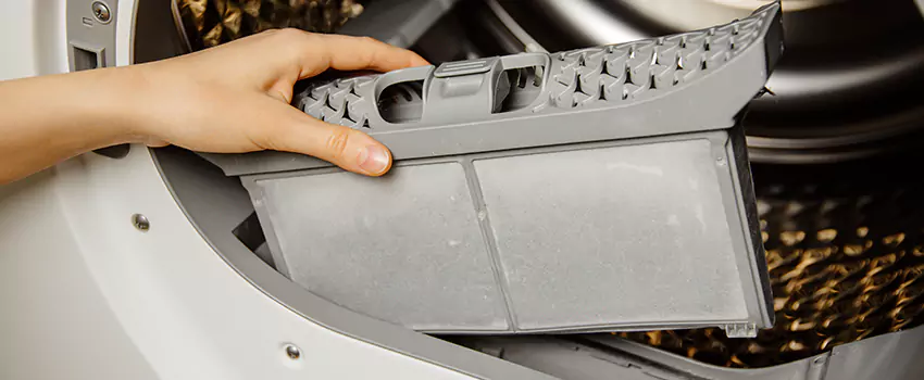Signs Of A Clogged Dryer Lint Trap in Goodyear, Arizona